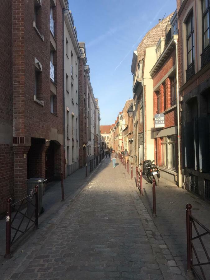 Charmant Appartement Au Coeur Du Vieux Lille Exterior foto